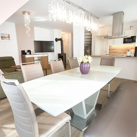 Vier Inselblick Villa Freest